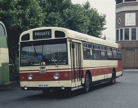 Bph H Aec Swift Park Royal Hants Sussex New To Londo Flickr