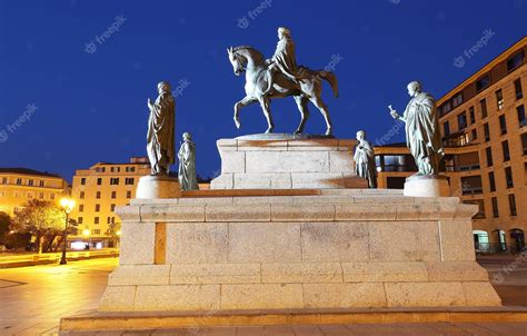 Premium Photo Closeup Of Monument Napoleon Bonaparte On His Horse And