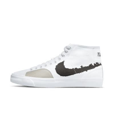 Nike SB Blazer Court Mid Premium Skate Shoes. Nike DK