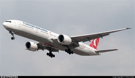 TC LJA Boeing 777 3F2ER Turkish Airlines Carlos A Rojas JetPhotos