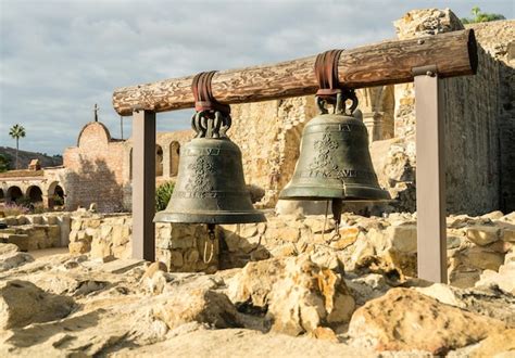 Premium Photo | Ruins of old church in san juan capistrano mission