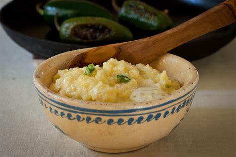 Jalapeño cheese grits | Gluten-free | Vegan