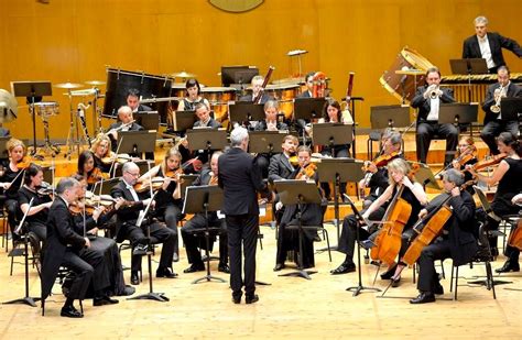 La Real Filharmonía de Galicia ofrece este miércoles su tradicional