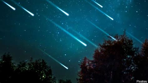 Apparent meteor flashes across night sky in St. Louis area | WWMT