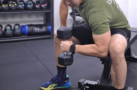 Hammer Concentration Curls How To How Not To And Benefits This Is