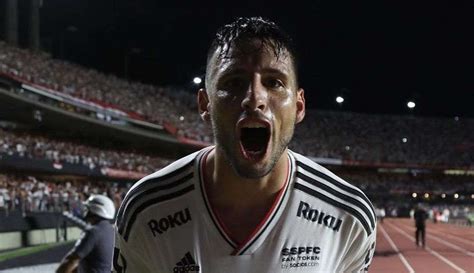 Calleri tem lesão confirmada e desfalca o São Paulo