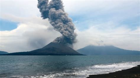 The Biggest Volcanic Eruptions Of All Time Mental Floss