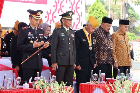 Kapolres Batu Ikuti Upacara Peringatan Hari Pahlawan Tahun 2023