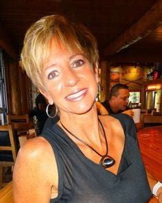 Mature Sexy Milfs Going Braless Porn Pictures Xxx Photos Sex Images Pictoa