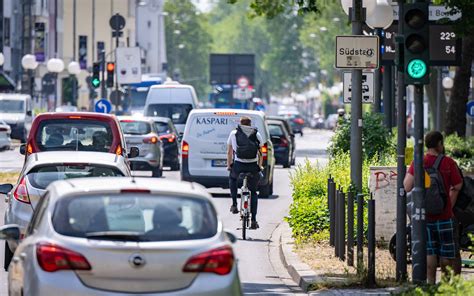 Bonn Stadt zählt mehr Radfahrer auf Adenauerallee als noch 2018