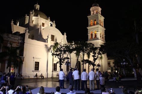 Centro histórico de Veracruz se dignifica con nueva iluminación de la