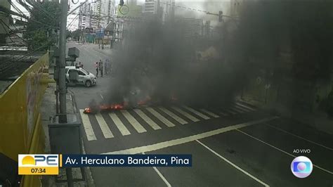 V Deo Protesto Interdita Avenida No Recife E Complica O Tr Nsito