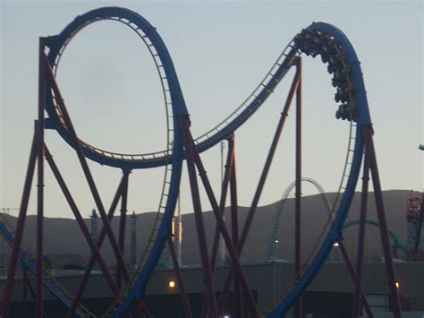 Scream Six Flags Magic Mountain Review Incrediblecoasters