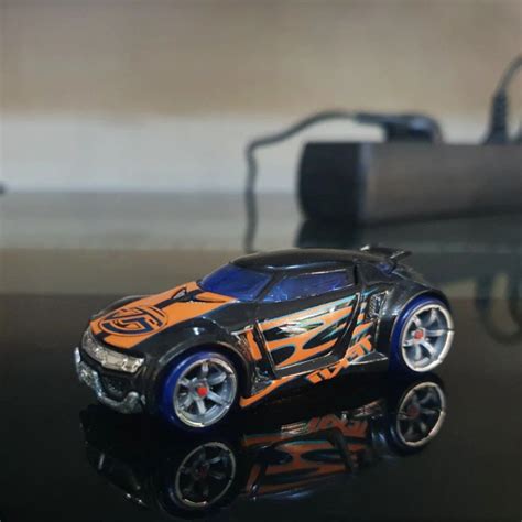 Jual Hot Wheels Acceleracers Acceleracer High Voltage Teku Loose Shopee Indonesia