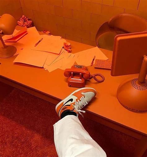 𝚊𝚜𝚝𝚛𝚘𝚗𝚘𝚖𝚒𝚌𝚊𝚕 𝚓𝚘𝚢⭒ Orange Aesthetic Shades Of Orange Aesthetic Colors