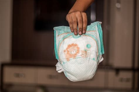 How to Choose Your Baby Diapers - Caring For Kids