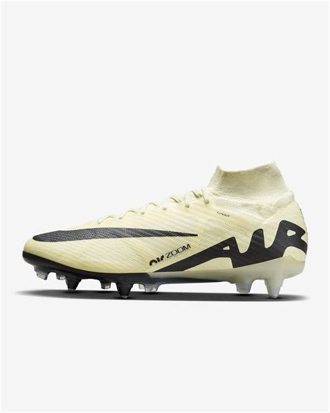 Chaussure De Foot Montante Crampons Pour Terrain Gras Nike Mercurial