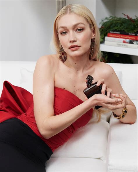 Gigi Hadid Lights Up Ralph Lauren S Ralphs Club Festive Fragrance