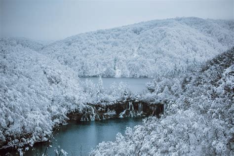 Guide to Visiting Plitvice Lakes National Park during Winter - The ...