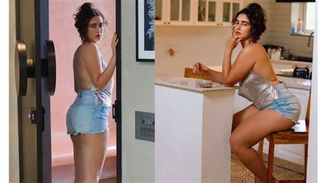 Megha Shukla Thunder Thighs Exposed In Tight Trouser Glamsundari In