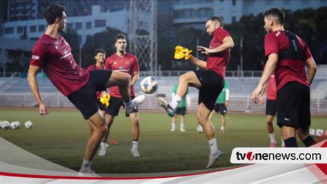 Shin Tae Yong Paksa Timnas Indonesia Gelar Latihan Meski Lalui