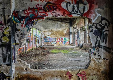 Free picture: urban, graffiti, vandalism, wall, warehouse, factory, industry, colorful