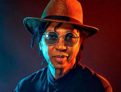 Em nova turnê Djavan se apresenta no próximo sábado 08 em João