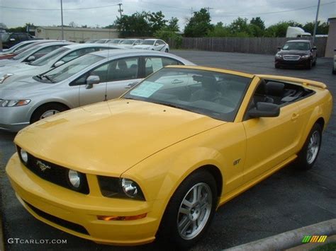 2006 Screaming Yellow Ford Mustang GT Premium Convertible 84450031