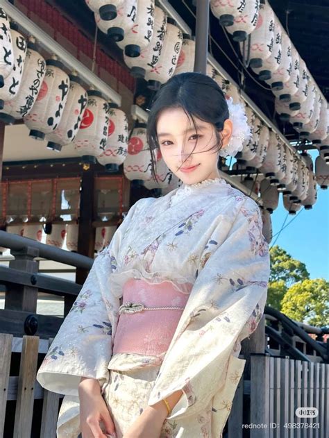 Ảnh gái xinh Nhật Bản mặc bikini cute hết nấc