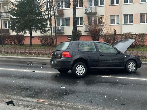 Galeria Gro Ny Wypadek W Piotrkowie Jedna Osoba Poszkodowana