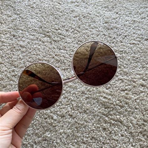 BOGO New Nude Painted Oversized Round In