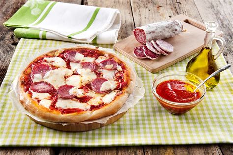 Recette Pizza Au Salami Pizza Galbani