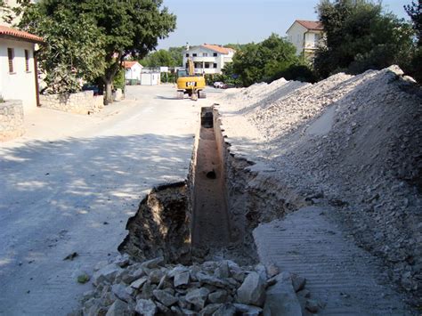 Radovi Na Izgradnji Fekalne Kanalizacije U Banjolama U Zavr Noj Fazi