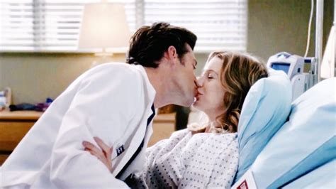 Meredith And Derek Kiss