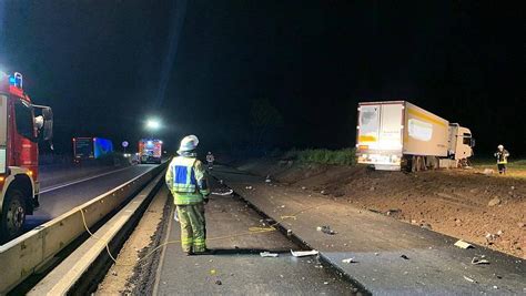 Aufr Umarbeiten Nach Unfall Auf Der A Bei Warburg Nw De