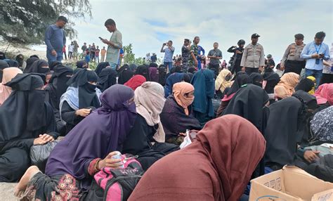 Another boatload of Rohingya refugees lands in Indonesia’s Aceh region — BenarNews