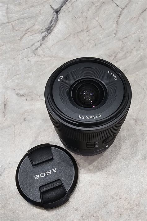 Sony E 11mm F 1 8 APS C Ultra Wide Angle Lens USED 1 TIME BRAND NEW