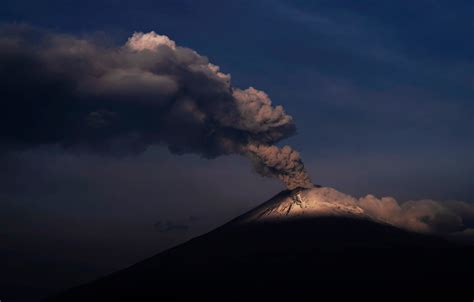 What you need to know about the Popocatépetl volcano eruption | The ...