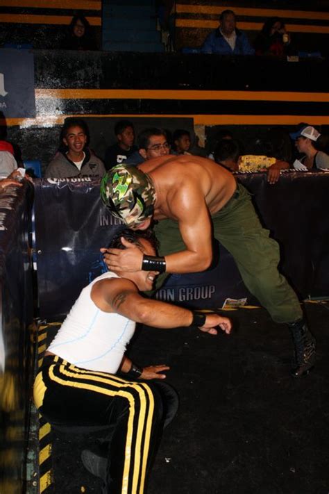 ESTRELLAS DEL RING El Elegido y la AAA vencen en esta ocasión a la IWRG