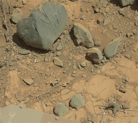 Curiosity Mars Rover: Scenery Sampling