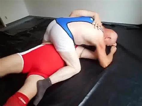 Lutte gay érotique 1 xHamster