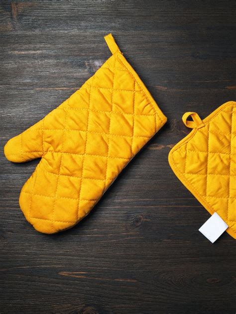 10 Best Oven Mitts For Cast Iron And Pot Holders 2023