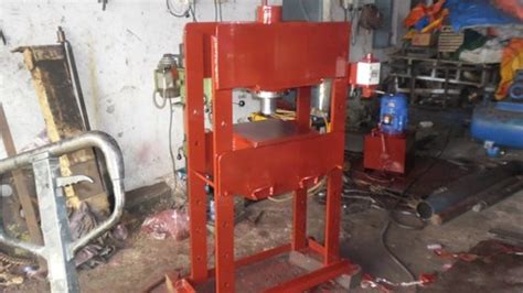 Hydraulic H Type Press Machine At Best Price In Ahmedabad Tolerance