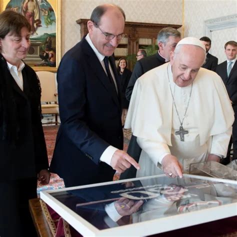 El Regalo Que Lionel Messi Le Envió Al Papa Francisco Filo News