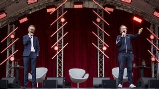 Glücksgefühle bei Fest Flauschig Schulz und Böhmermann zerlegen