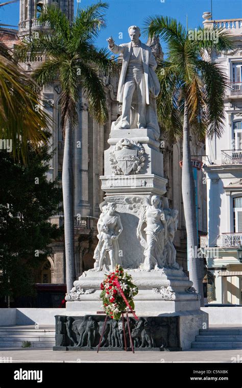 Cuba Havana Statue Of Jose Marti National Hero Parque Central