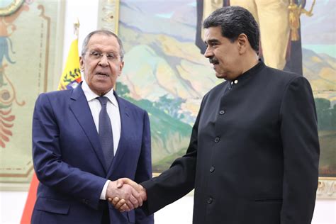 Maduro recibe en Caracas a Lavrov para fortalecer la cooperación