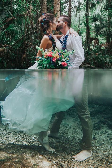 Ideal Couple Poses For Excellent Shots Wedding Forward Underwater