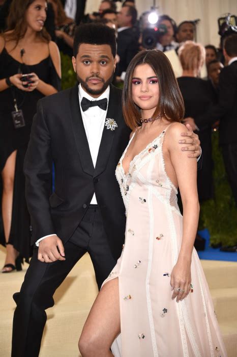 Selena Gomez odcina się od The Weeknd Piosenkarka obaliła fanowską