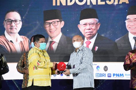 Tingkatkan Umkm Di Sulsel Gubernur Andi Sudirman Dapat Penghargaan